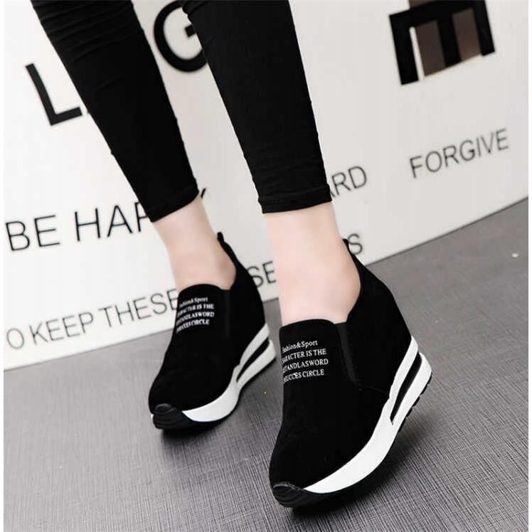GIÀY SNEAKER ĐẾ ĐỘN PHONG CÁCH HÀN