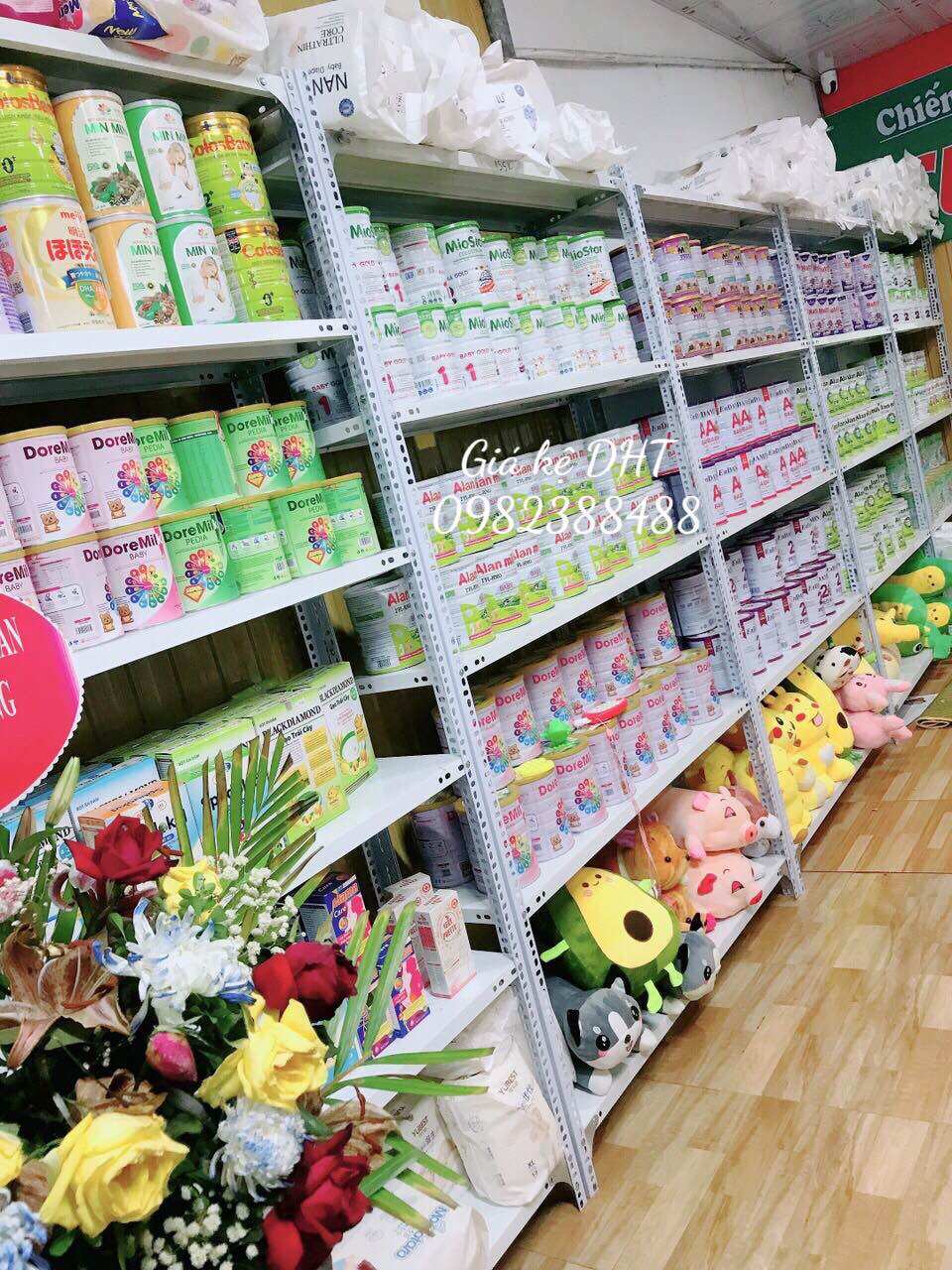 Kệ sắt vlo màu trắng