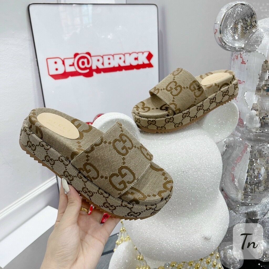 Dép lê nữ Gu..ci đế bánh mỳ 5p