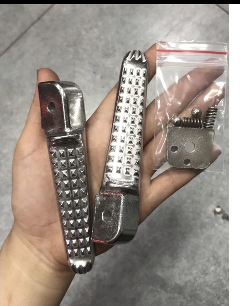Gác chân sau nhôm dành cho các dòng xe honda và yamaha