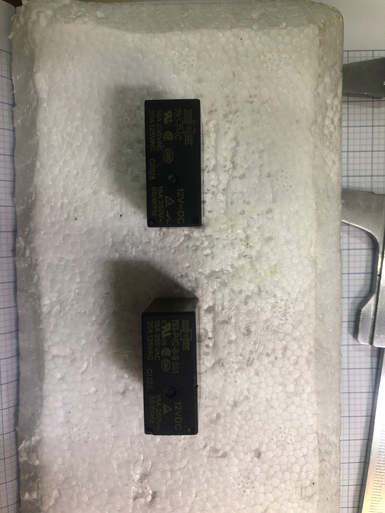 Relay / rơ le / 793-p-1c-b-s 001 / 12vdc / 16a / 8 chân