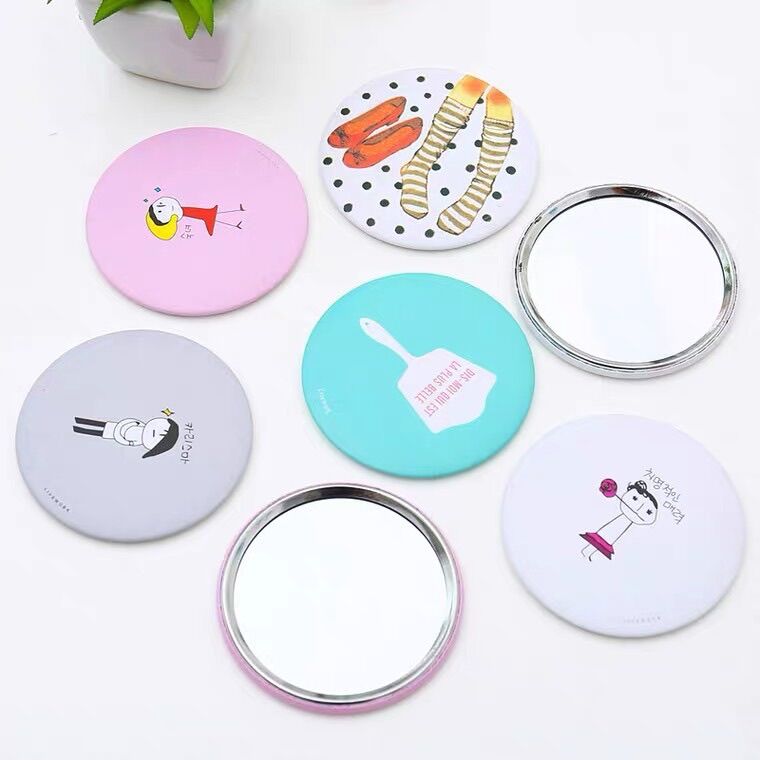 Gương mini siêu dễ thương