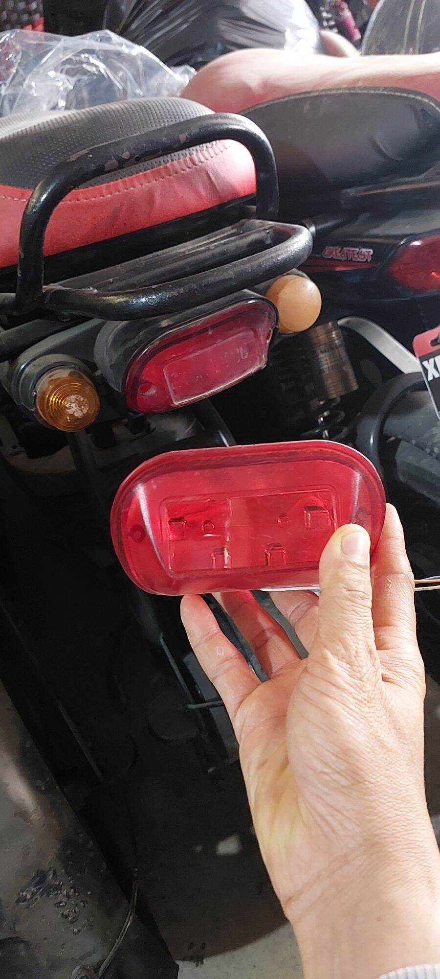 pha đèn hậu xe 133S đèn gáo