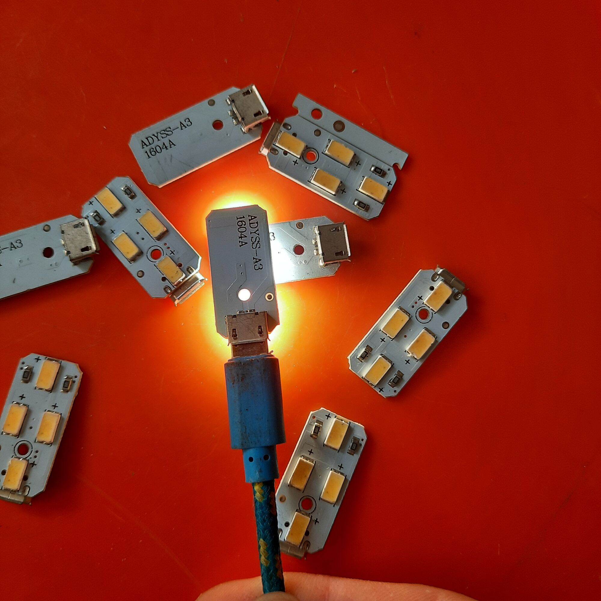 2 cái đèn led mini siêu sáng 5v ( nguồn vào cổng sạc micro usb)