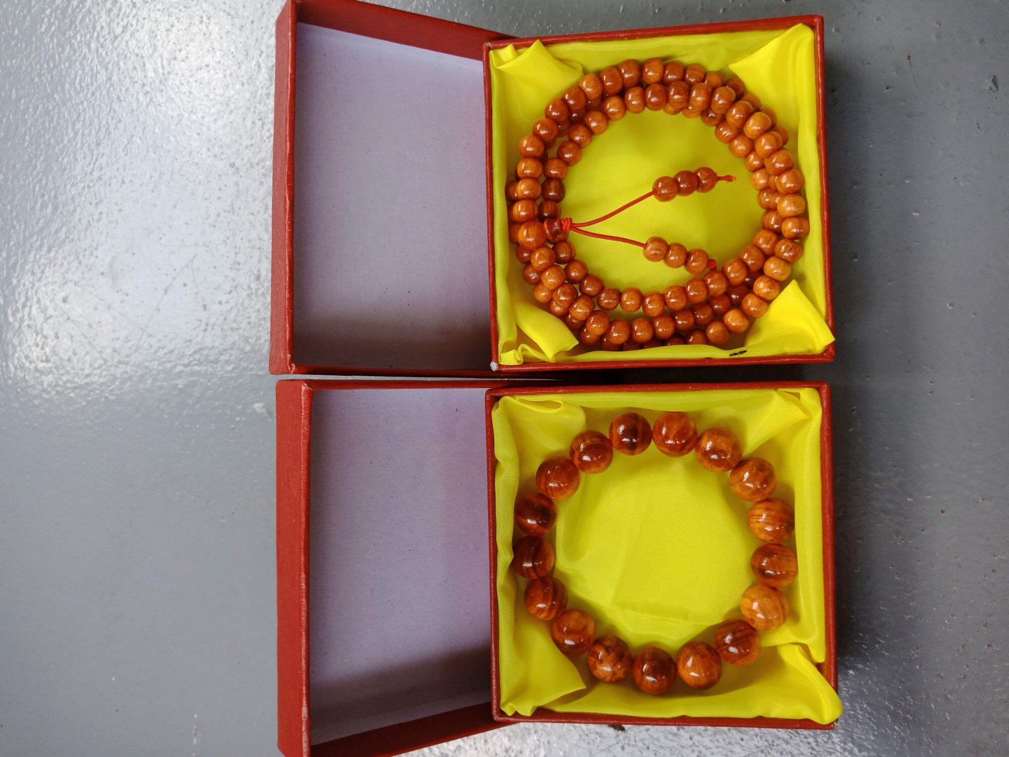 tràng 108 hạt gỗ huyết rồng