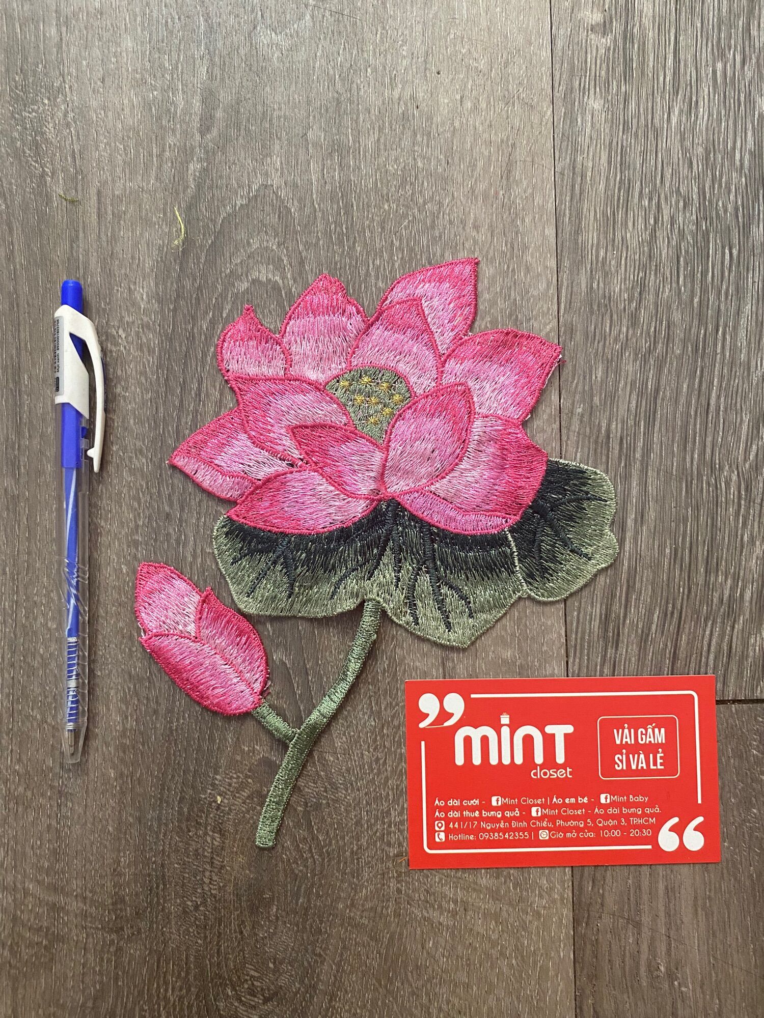 Bông chỉ sen đính kết áo dài, đầm, váy