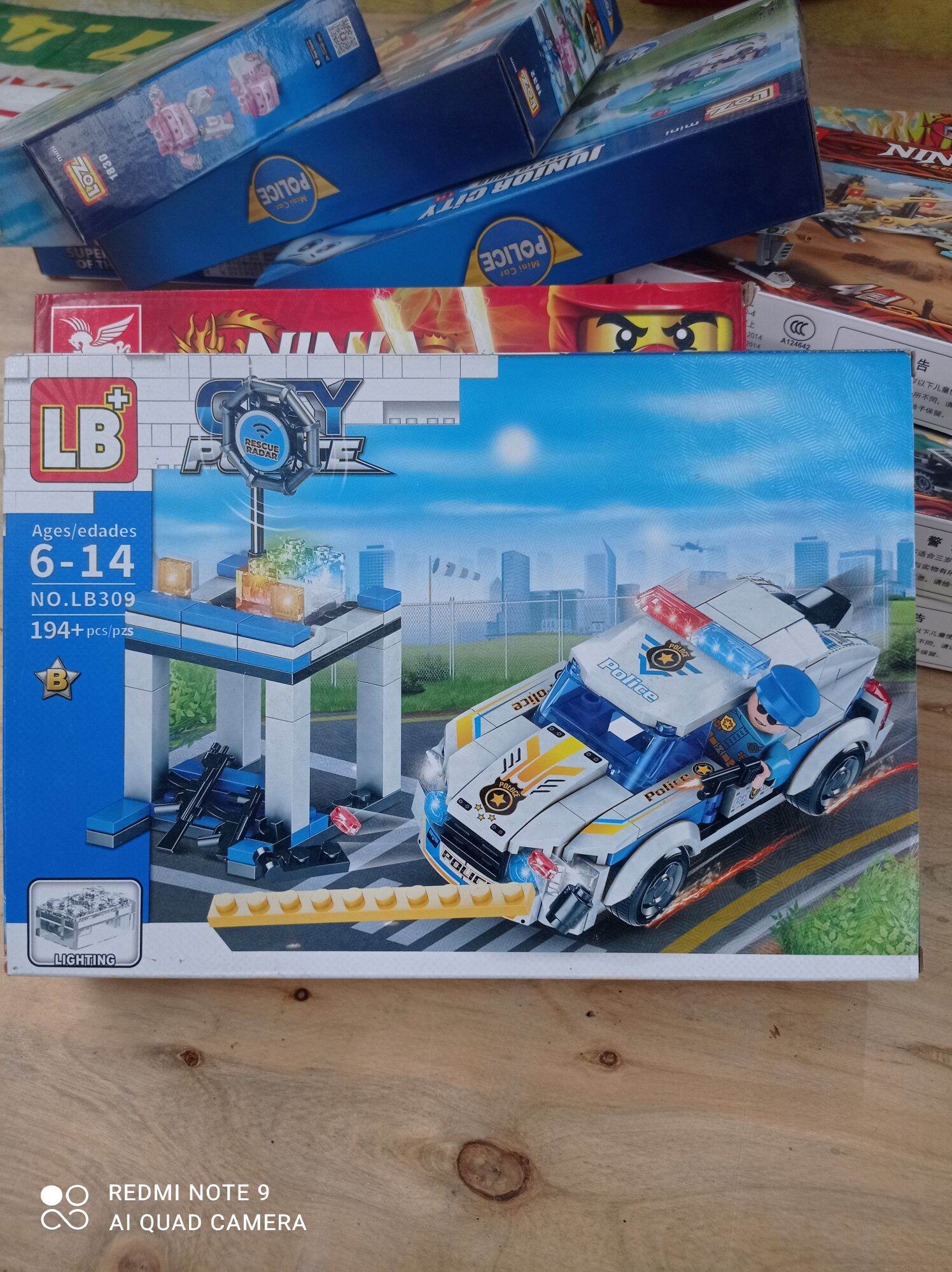 Bộ đồ chơi Lego cảnh sát cho bé
