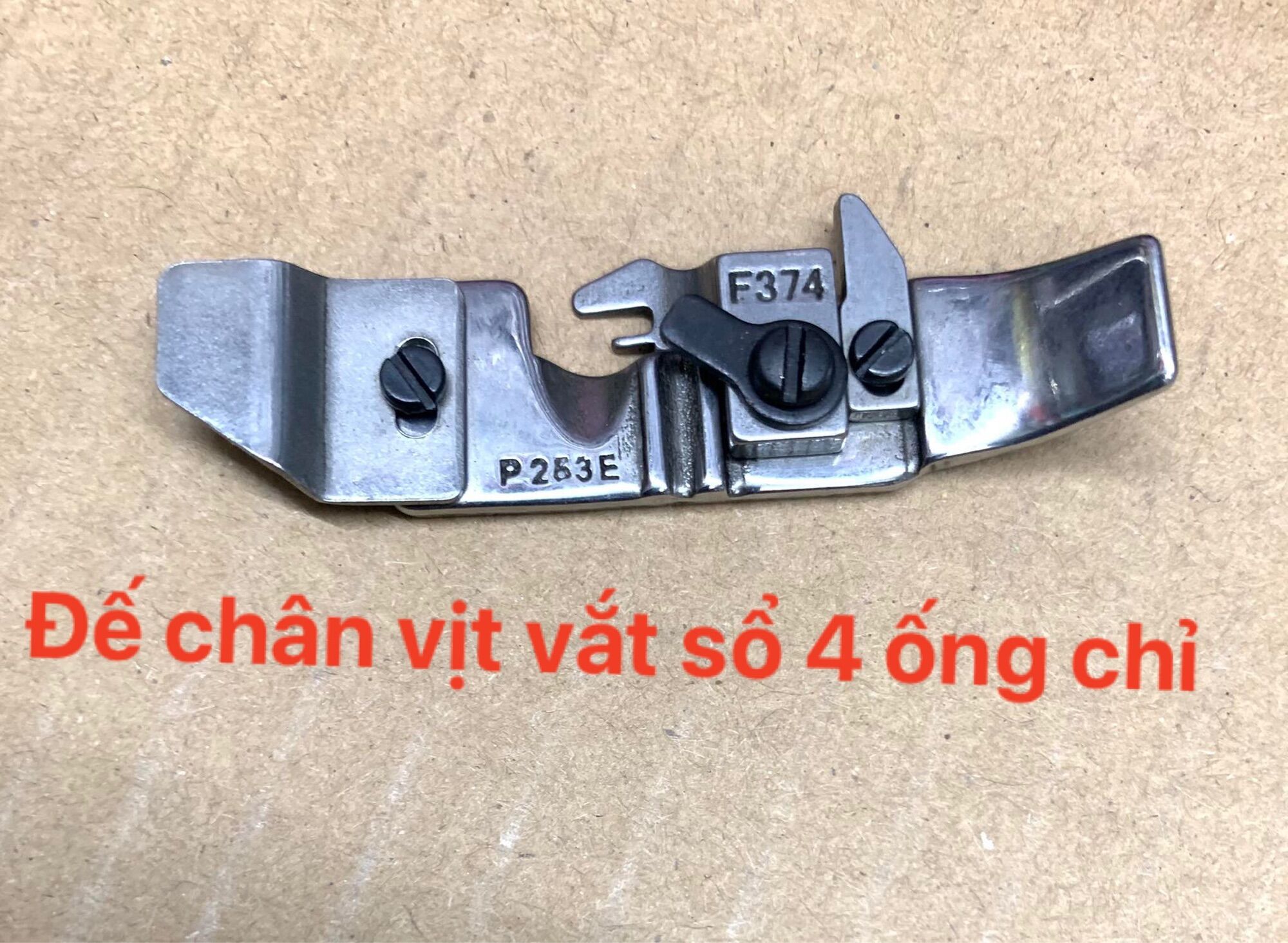 Đế chân vịt máy vắt sổ 4 chỉ