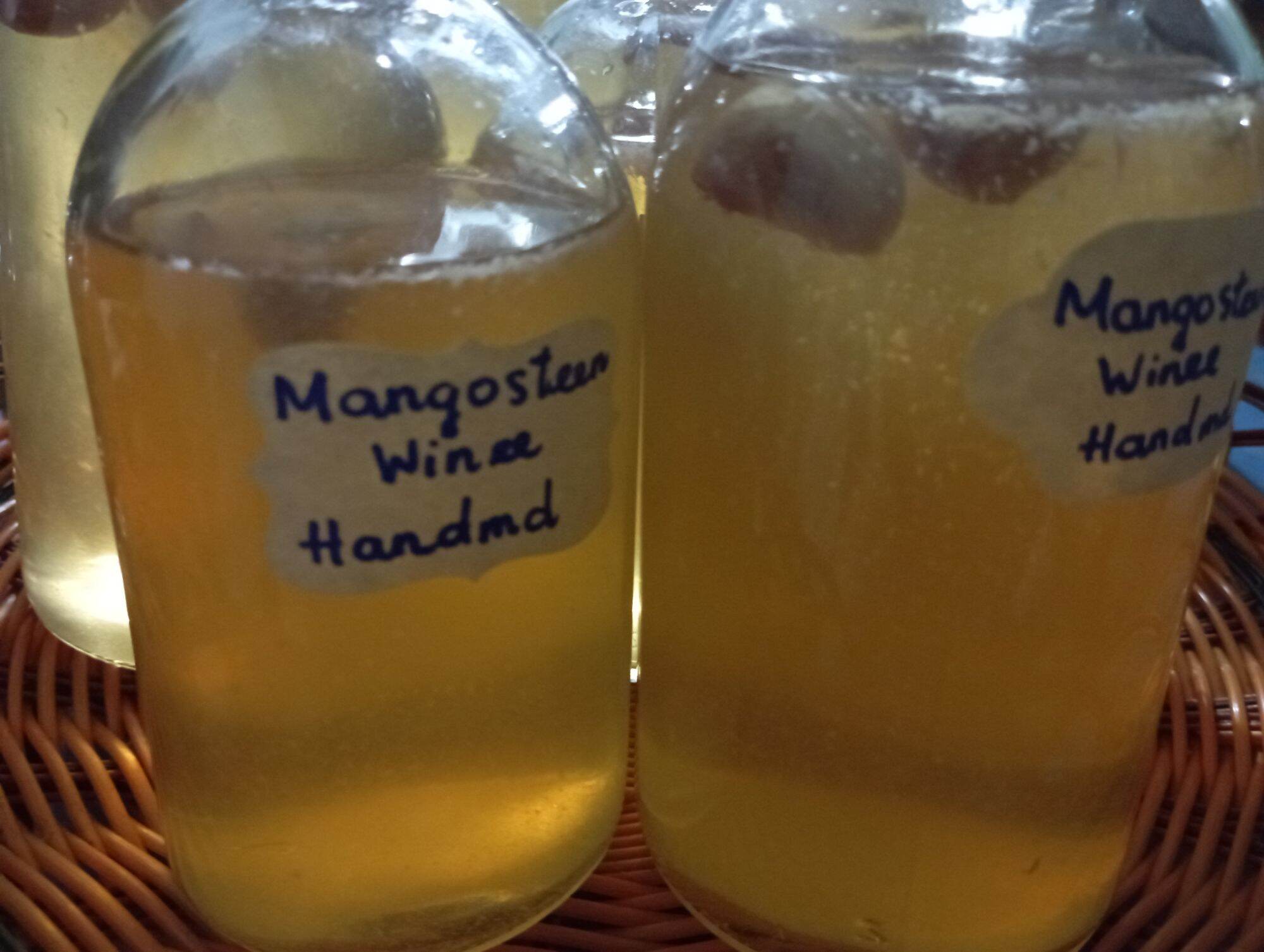 Mangosteen Winee Handmd