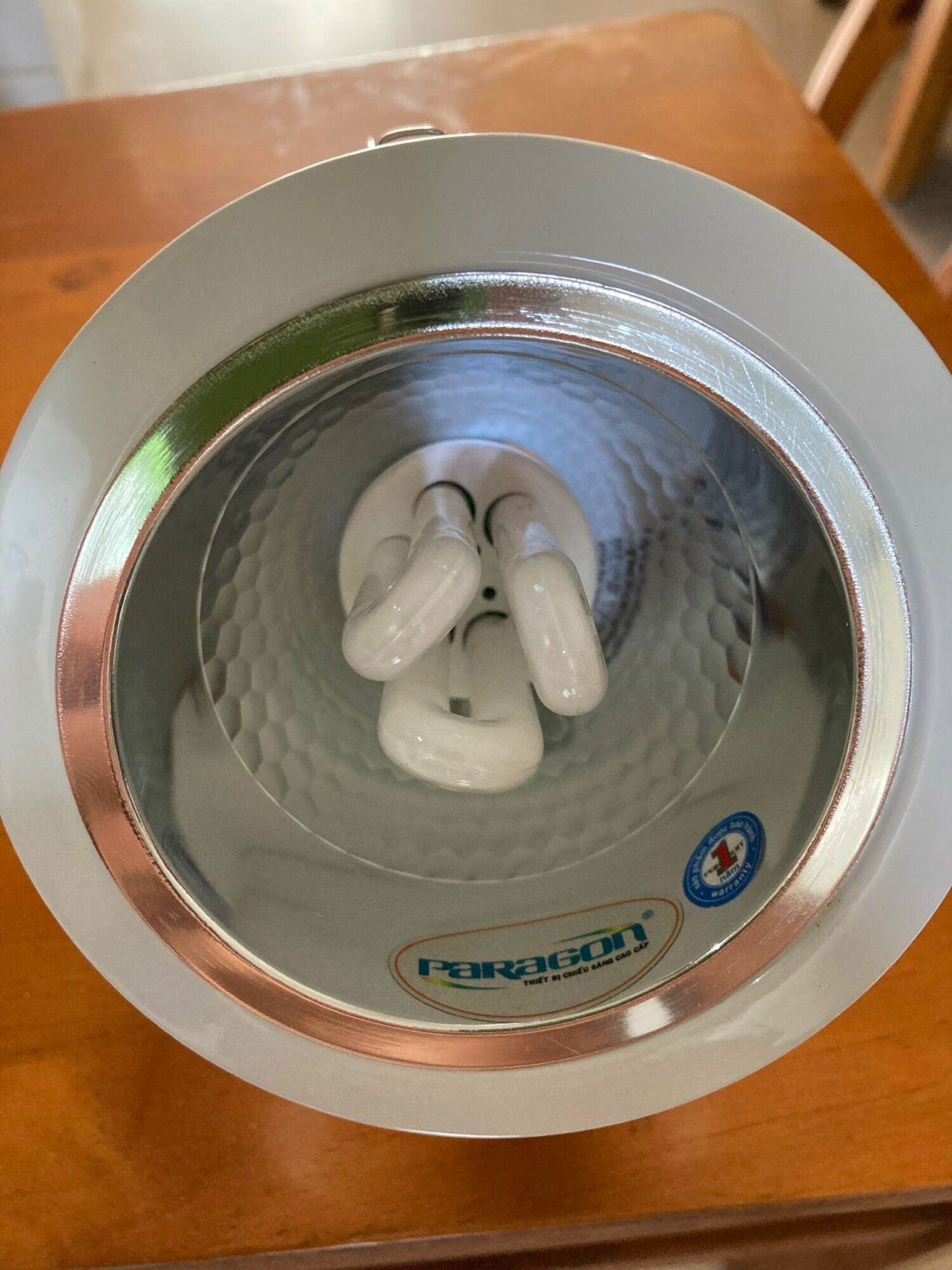 Bộ lon đèn compact paragon 3.5in ( không bóng ).