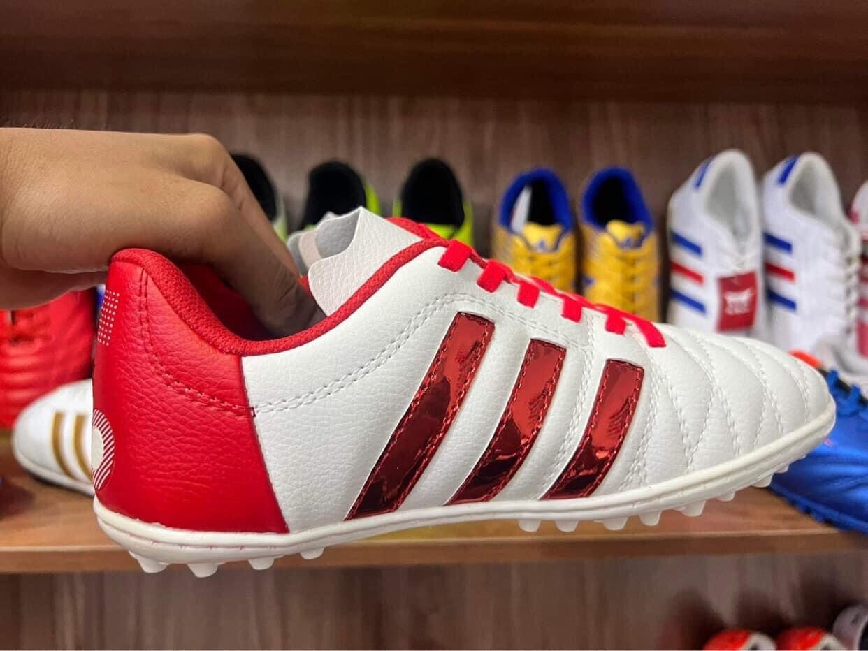 Giày Đá Bóng 11Pro Toni Kroos Trắng Sọc Đỏ