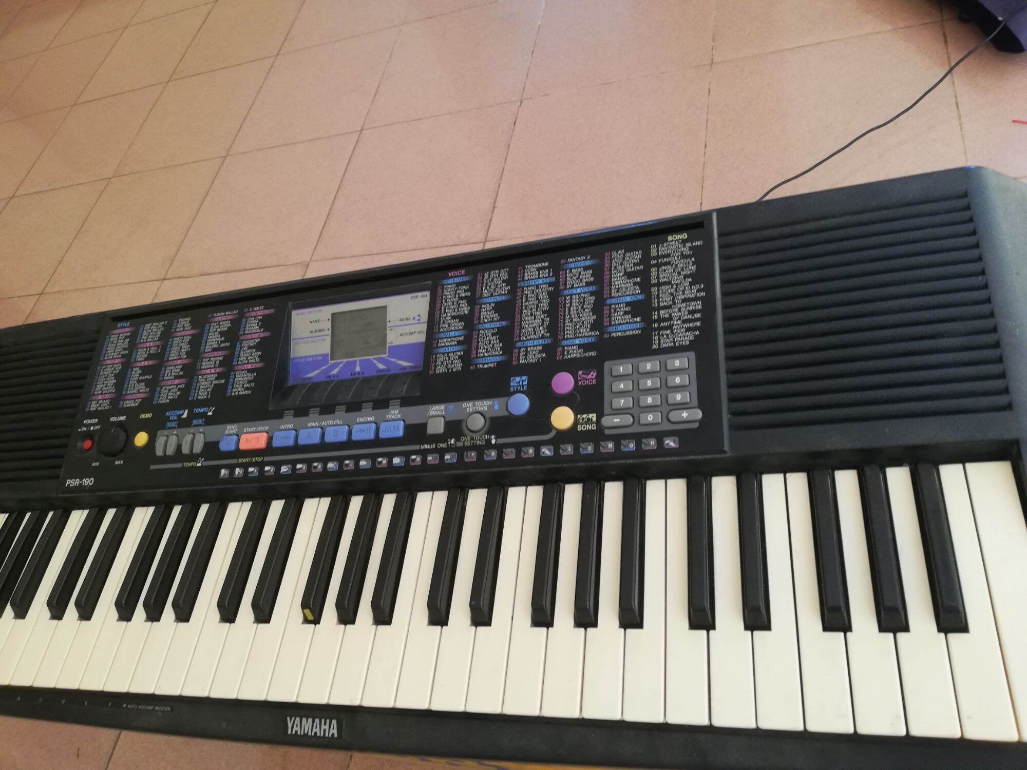 Đàn organ Yamaha psr 190