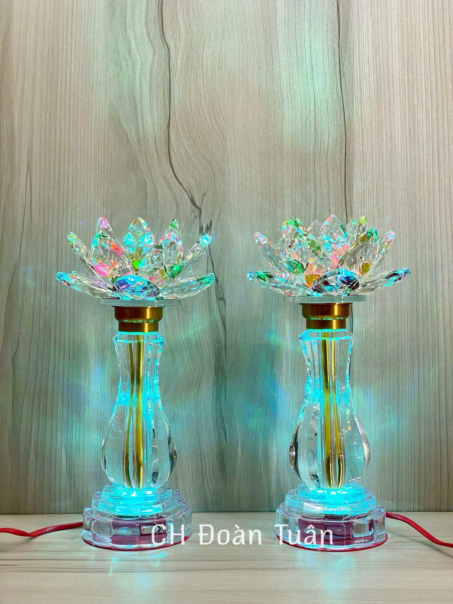 Cặp đèn thờ pha lê hoa sen đúc nguyên khối cao cấp - PL65-PL66