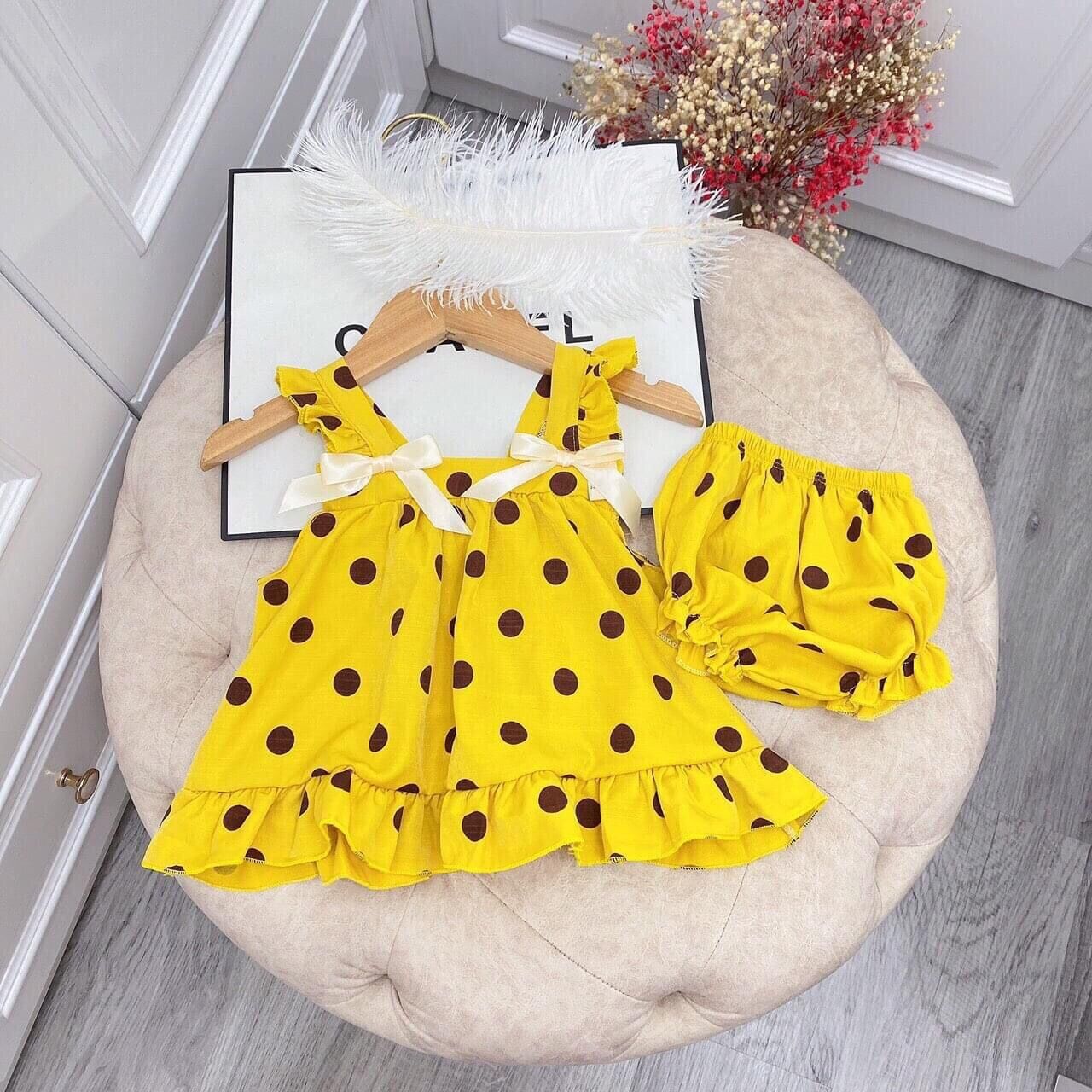 Bộ chấm bi chất đũi cho bé gái từ 10-15kg