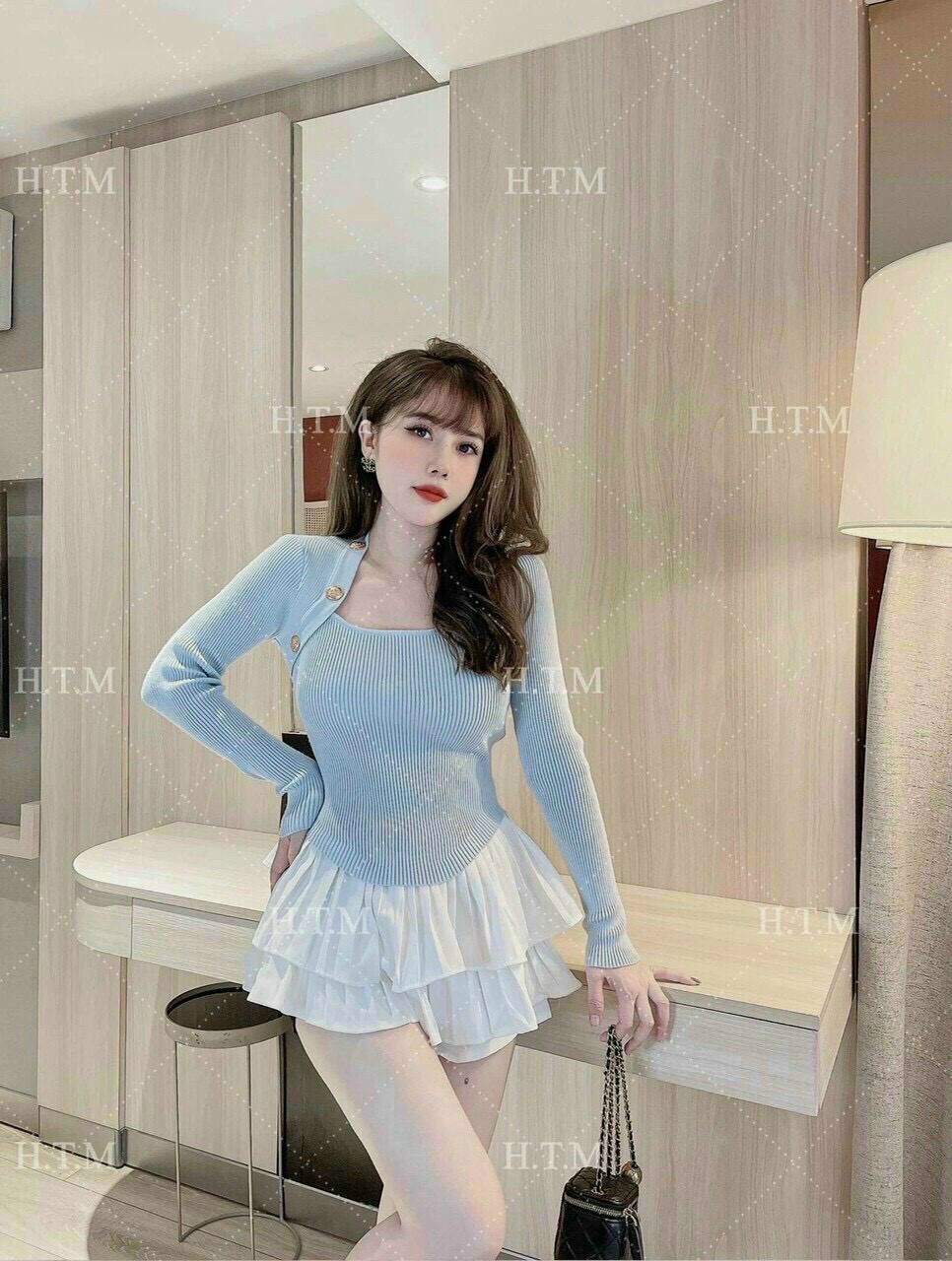 Áo thun gân tay dài viền 2 nút bên BG