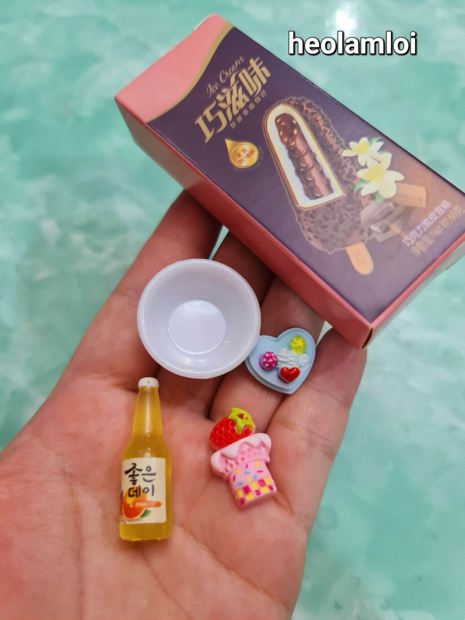 HỘP MÙ NHIỀU MÔ HÌNH ĐỒ ĂN ĐỒ CHƠI MINI (4 CHARM LỚN- NHỎ).