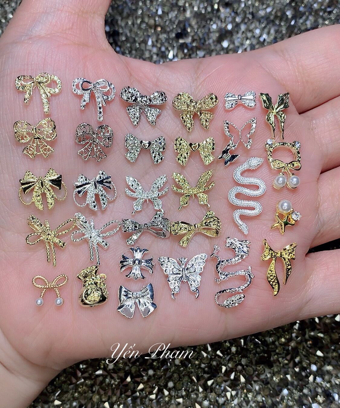 Charm kiểu siêu xinh trang trí móng tay