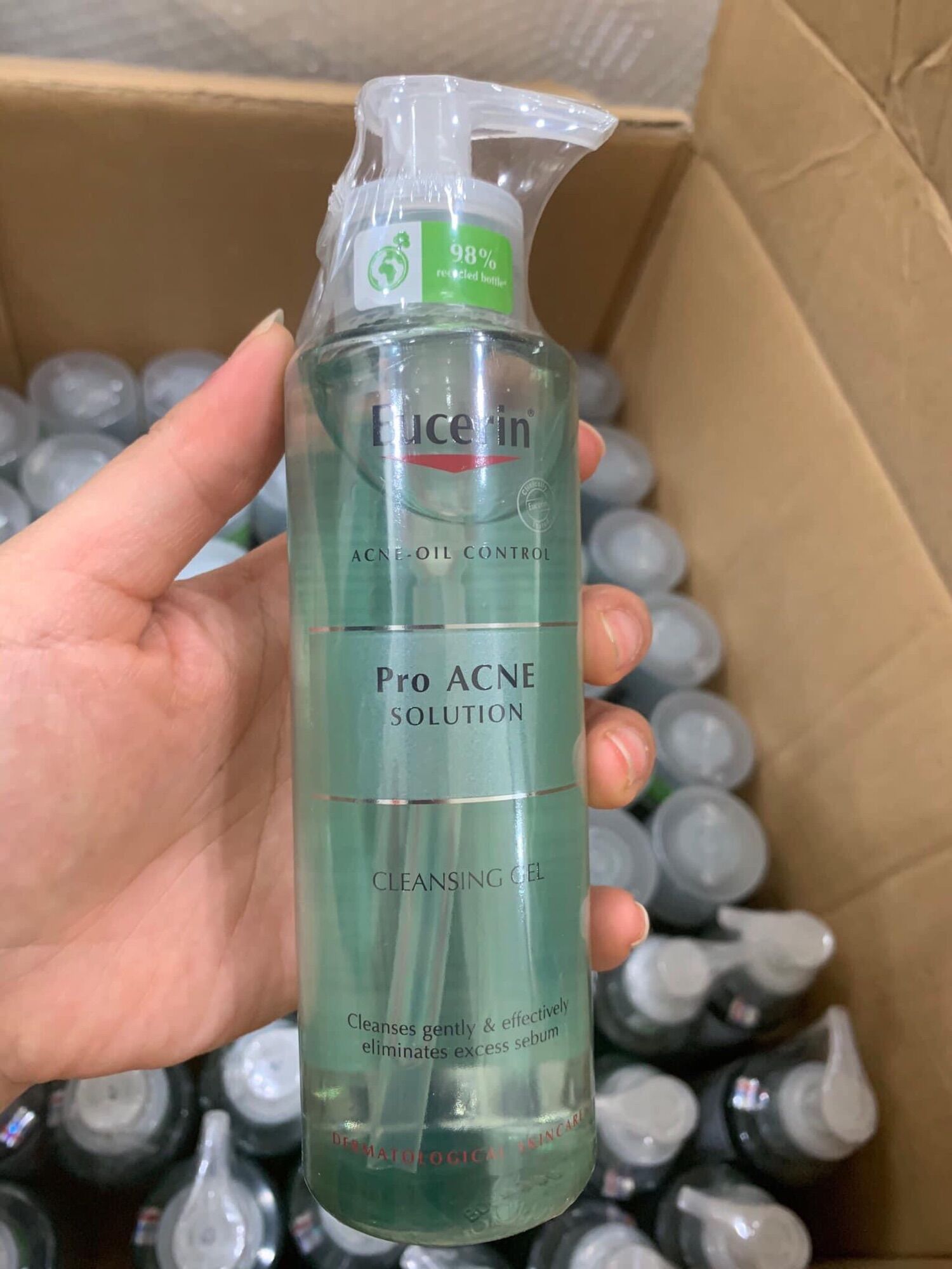 SỮA RỬA MẶT EUCERIN PRO ACNE SOLUTION CLEANSING GEL 200ml