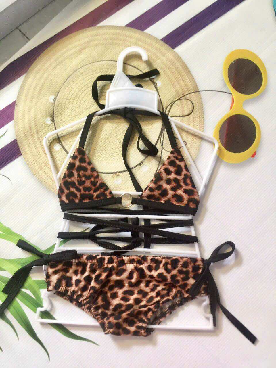 Bikini 2 mãnh nhiều mẫu cho bé gái