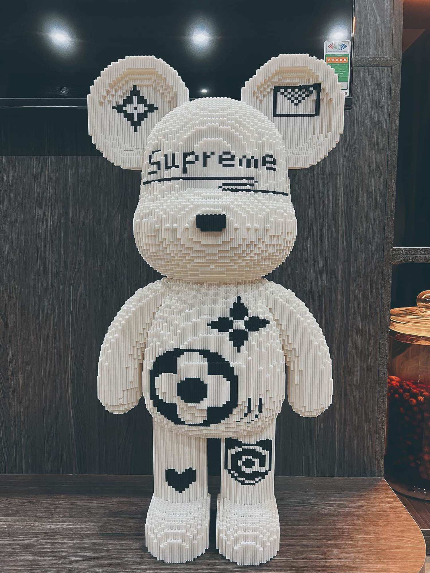 Bộ xếp lego chuột mickey supremeee màu trắng phối logo đen
