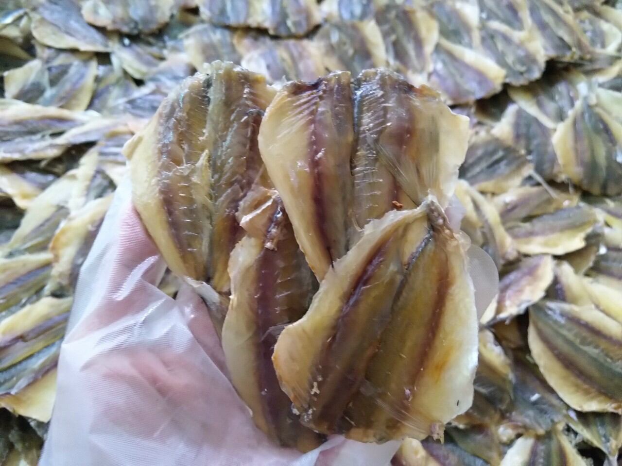 Khô cá chỉ vàng rời Cà Mau- vị ngọt ngọt