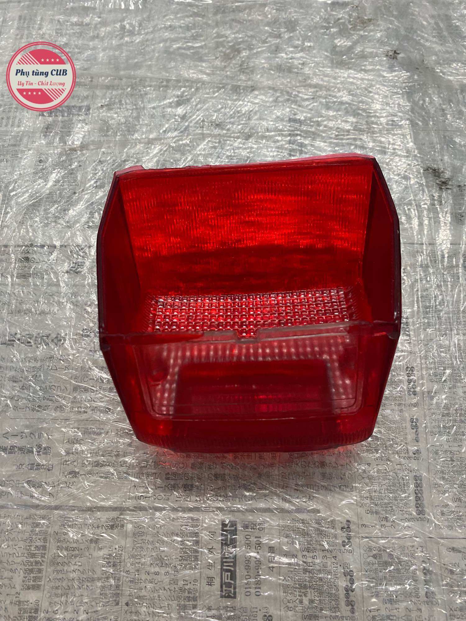 Chụp đèn hậu xe cub 82 DD,loại dày.