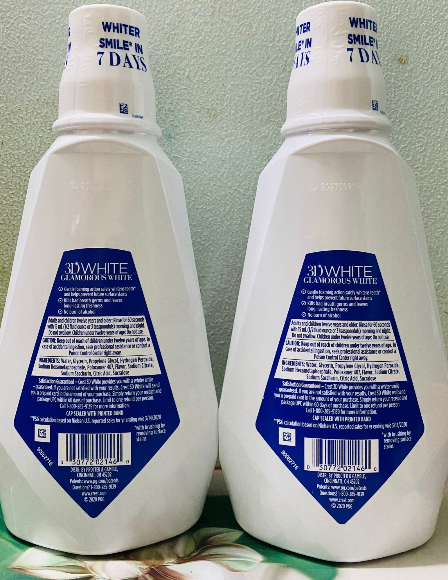 [USA] NƯỚC SÚC MIỆNG CREST 3D WHITE GLAMOROUS WHITE ARCTIC MINT 32OZ (946ML)