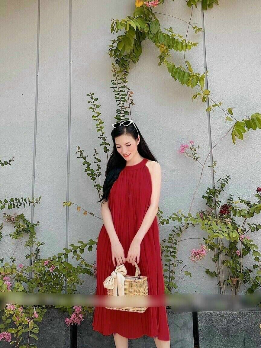 ĐẦM YẾM DẬP LY DÁNG SUÔNG.
