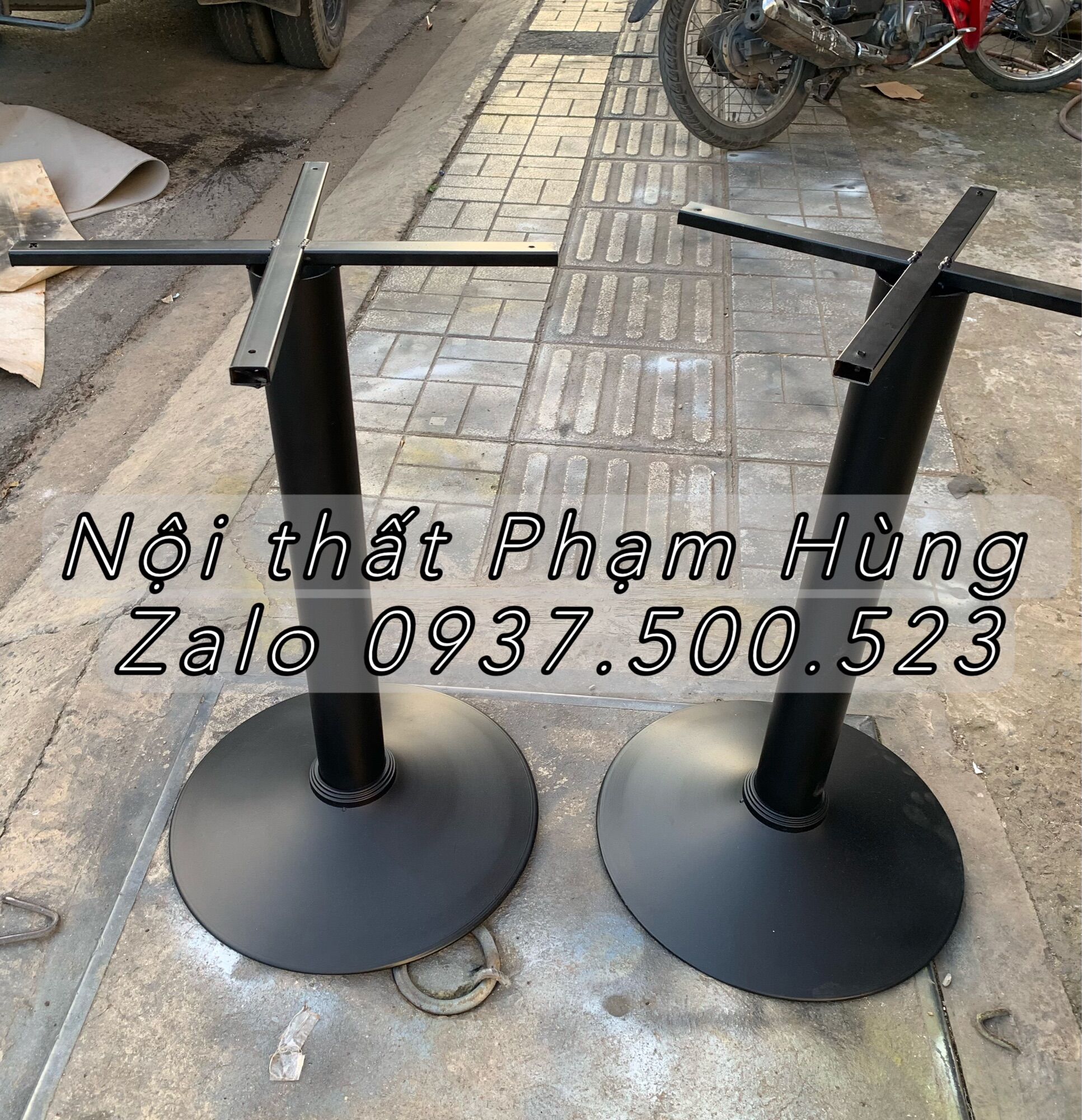 Chân bàn sắt