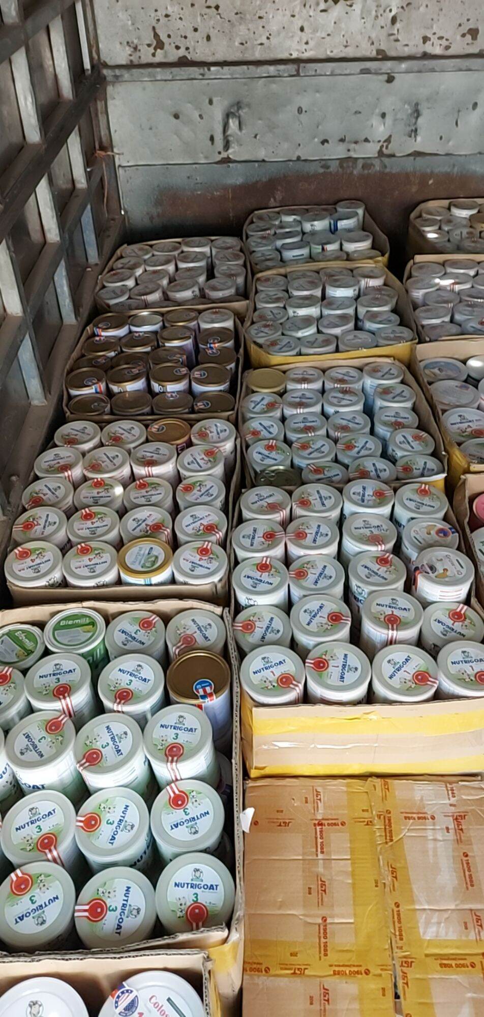 sữa còn data 1 tháng+ cho thú cưng 900g