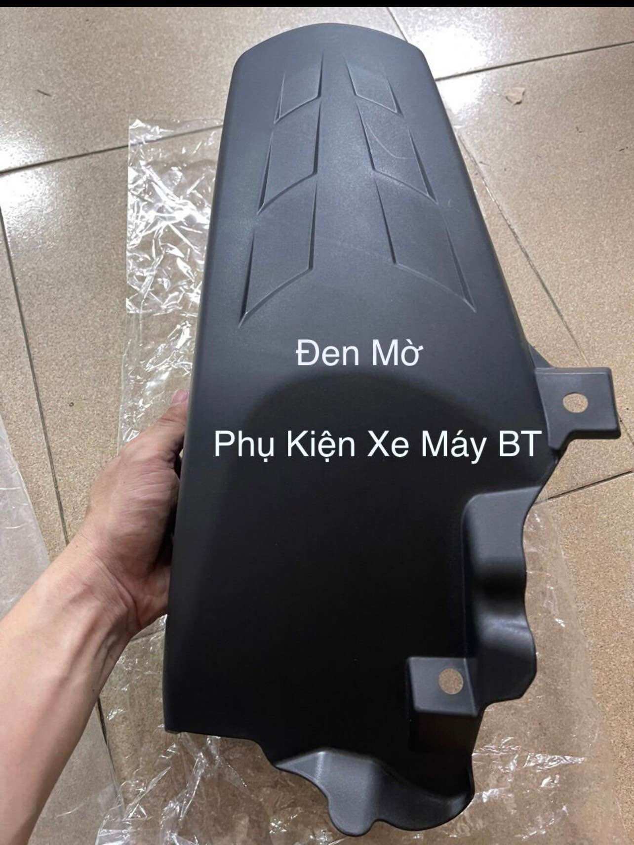 Vario 160 Carbon/Matte Black Mudguard