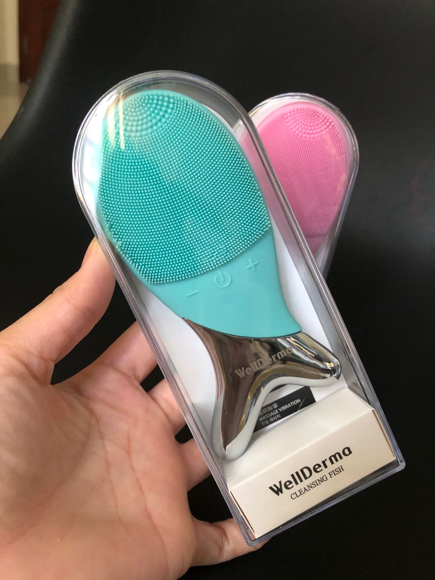 Máy Rửa Mặt Con Cá WELLDERMA CLEASING FISH