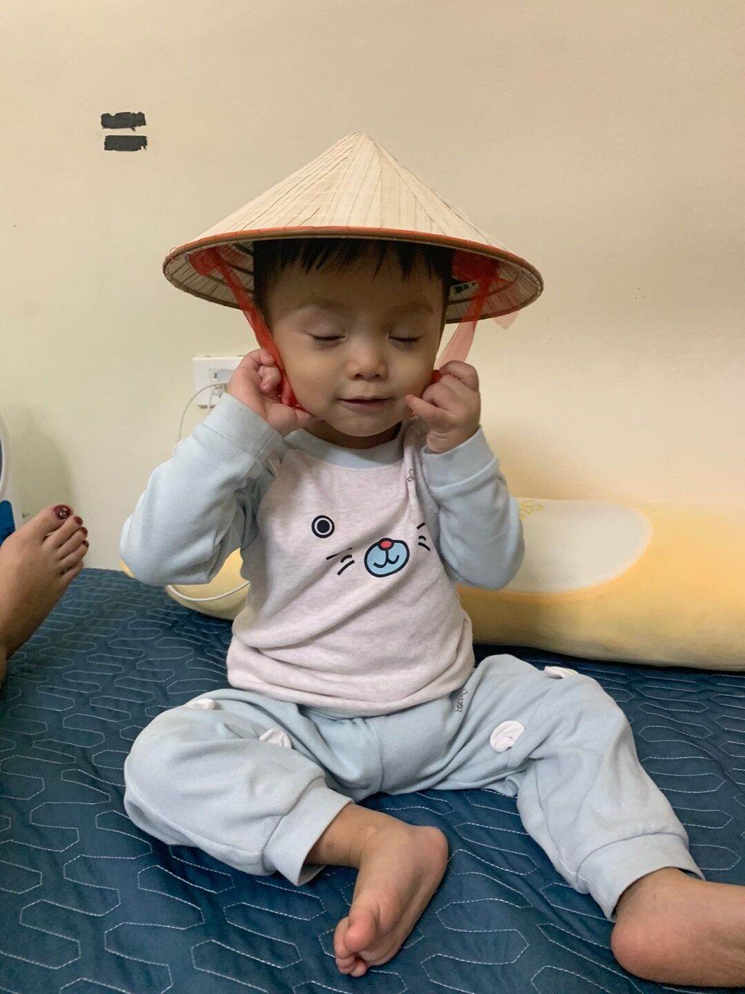 Nón lá cho bé 3 tuổi sỉ lh 0984694688