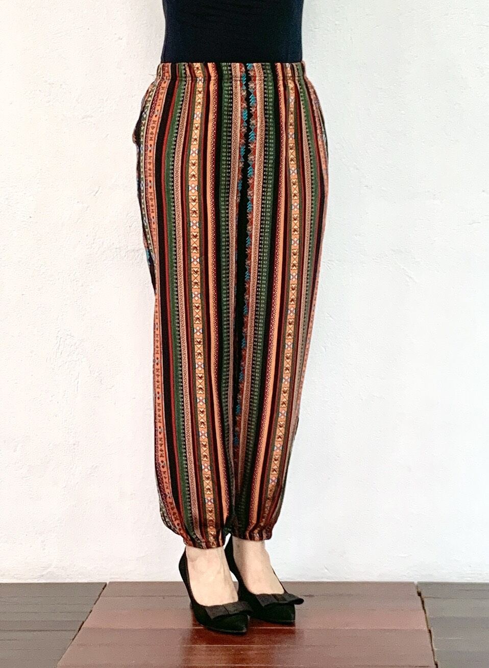 Quần Lanh nữ dáng bom