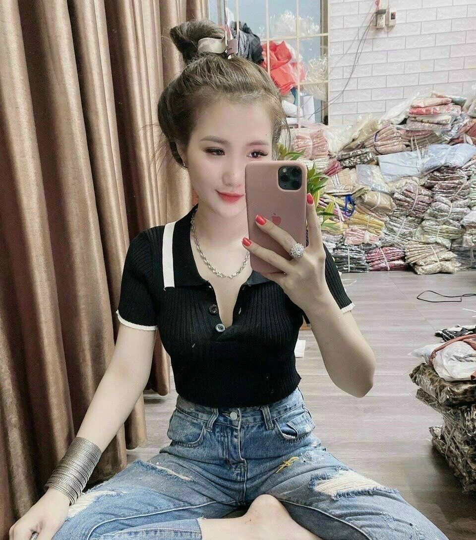 Áo Croptop Petter Gài Nút Phối Cổ