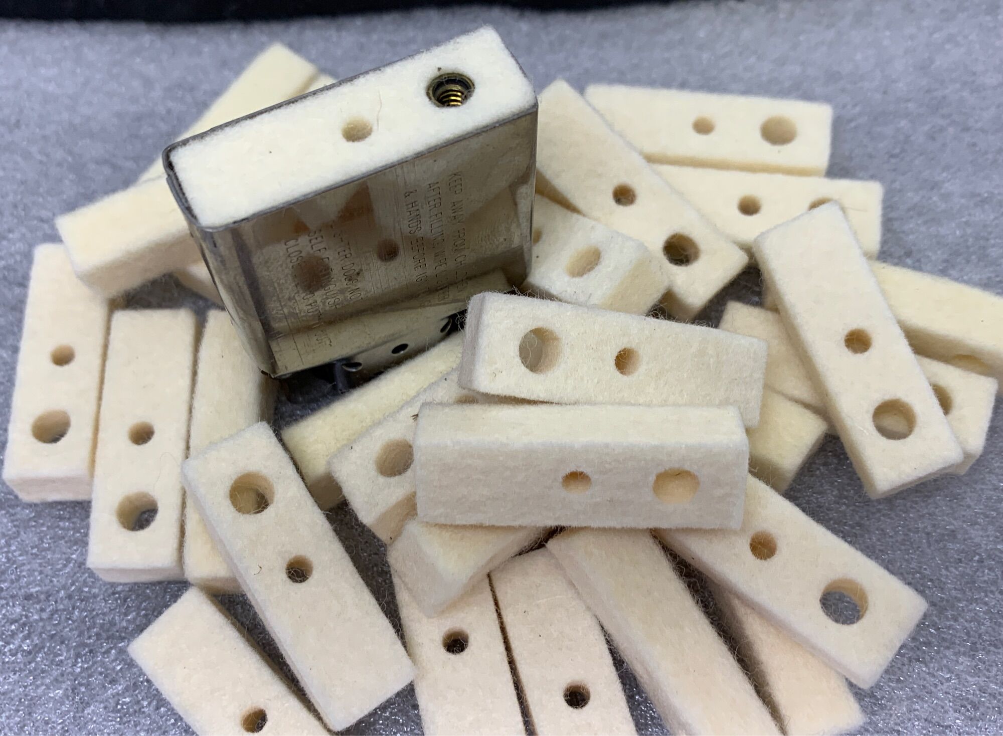 Chặn xăng Zippo