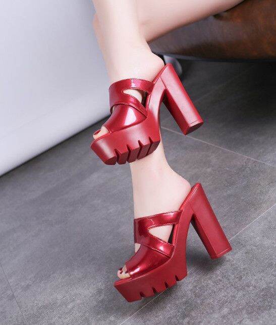 Dép cao gót đế thô khuyết eo đỏ