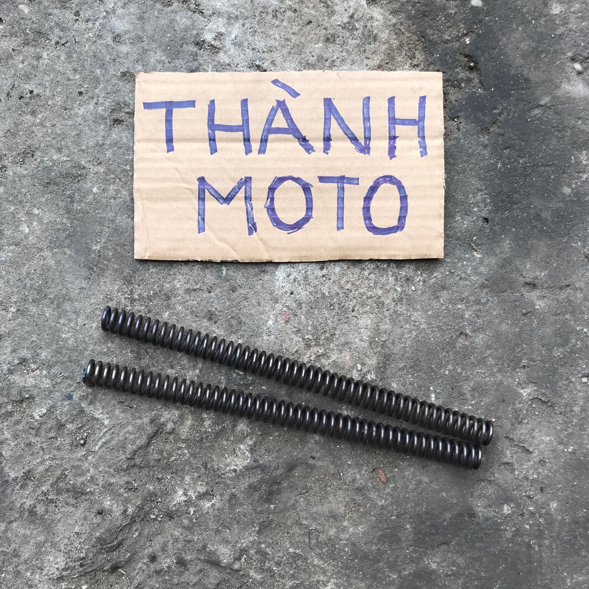 Lò xo phuộc trước Exciter 135 đời 2006-2010. Khắc phục tình trạng yếu phuộc, tiếng kêu lụp cụp