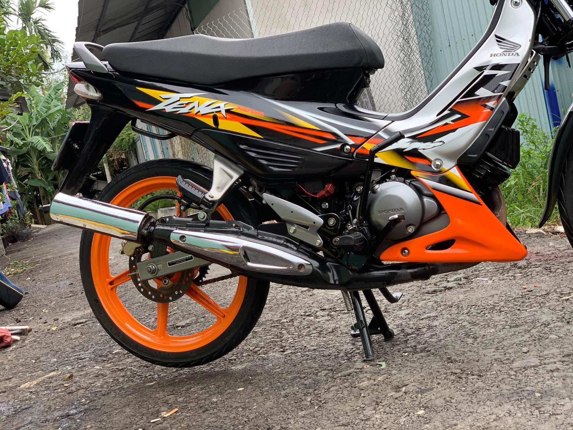 Ben đạp sau Nova Dash, Tena, Sonic zin Honda