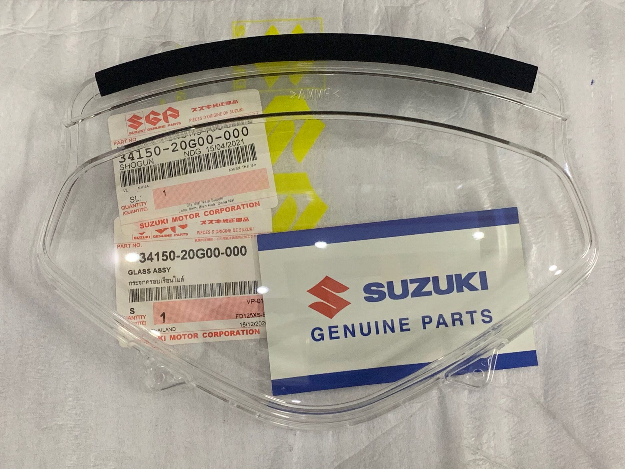 Mica mặt kính đồng hồ shogun 125 suzuki chính hãng