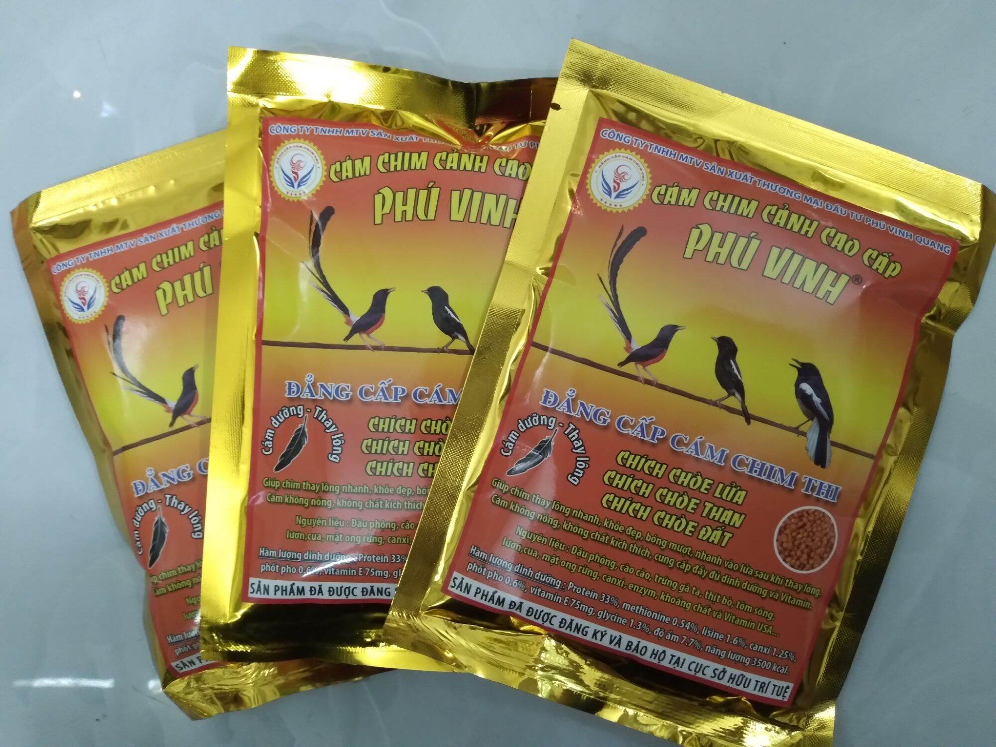 Cám cho chích chòe lửa, chòe than,chòe đất Phú Vinh ( cám dưỡng và thay lông) 200g