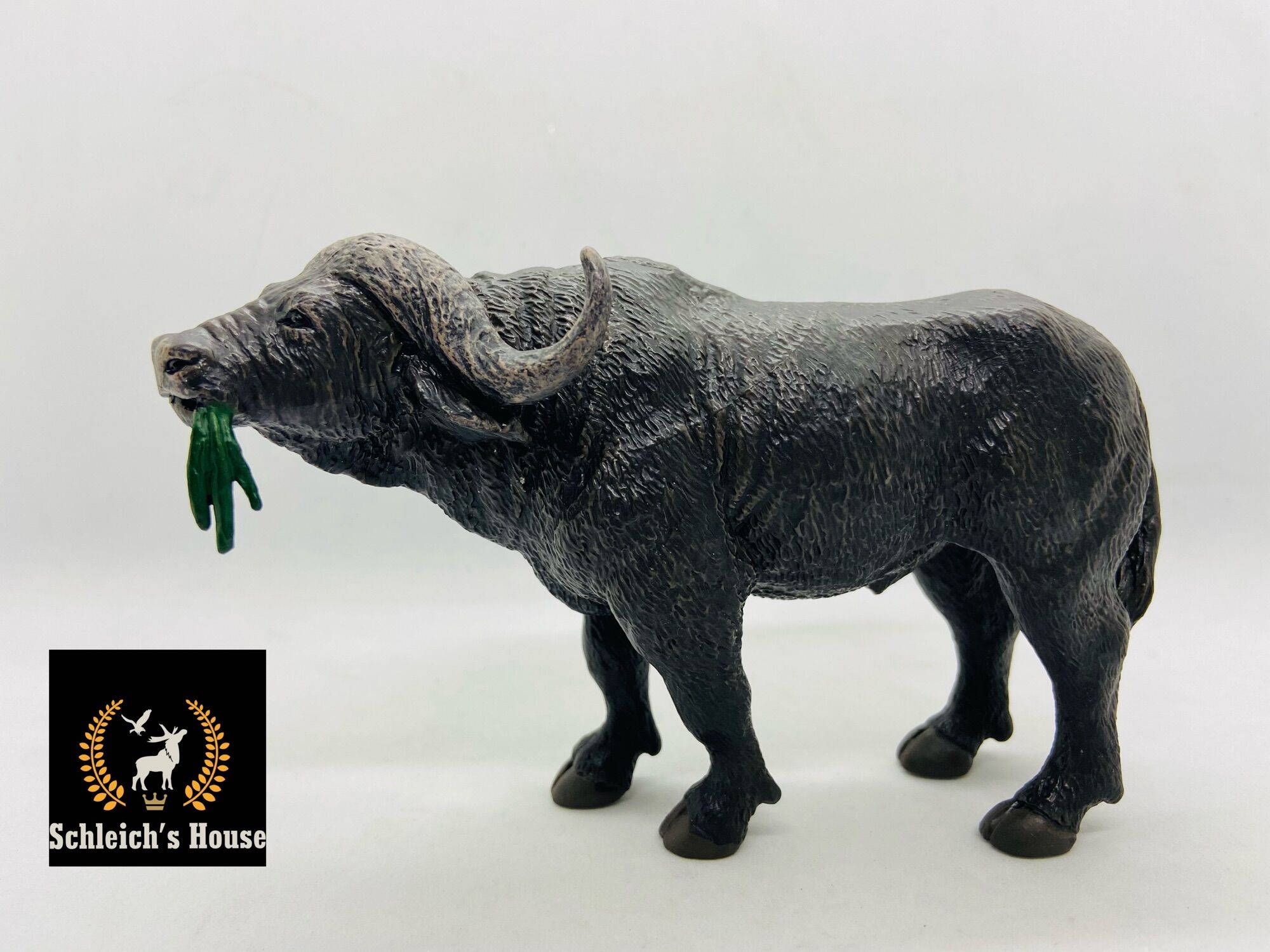 Mô hình động vật , đồ chơi con vật Safari Ltd chính hãng Trâu rừng châu phi 222729 - Schleich House