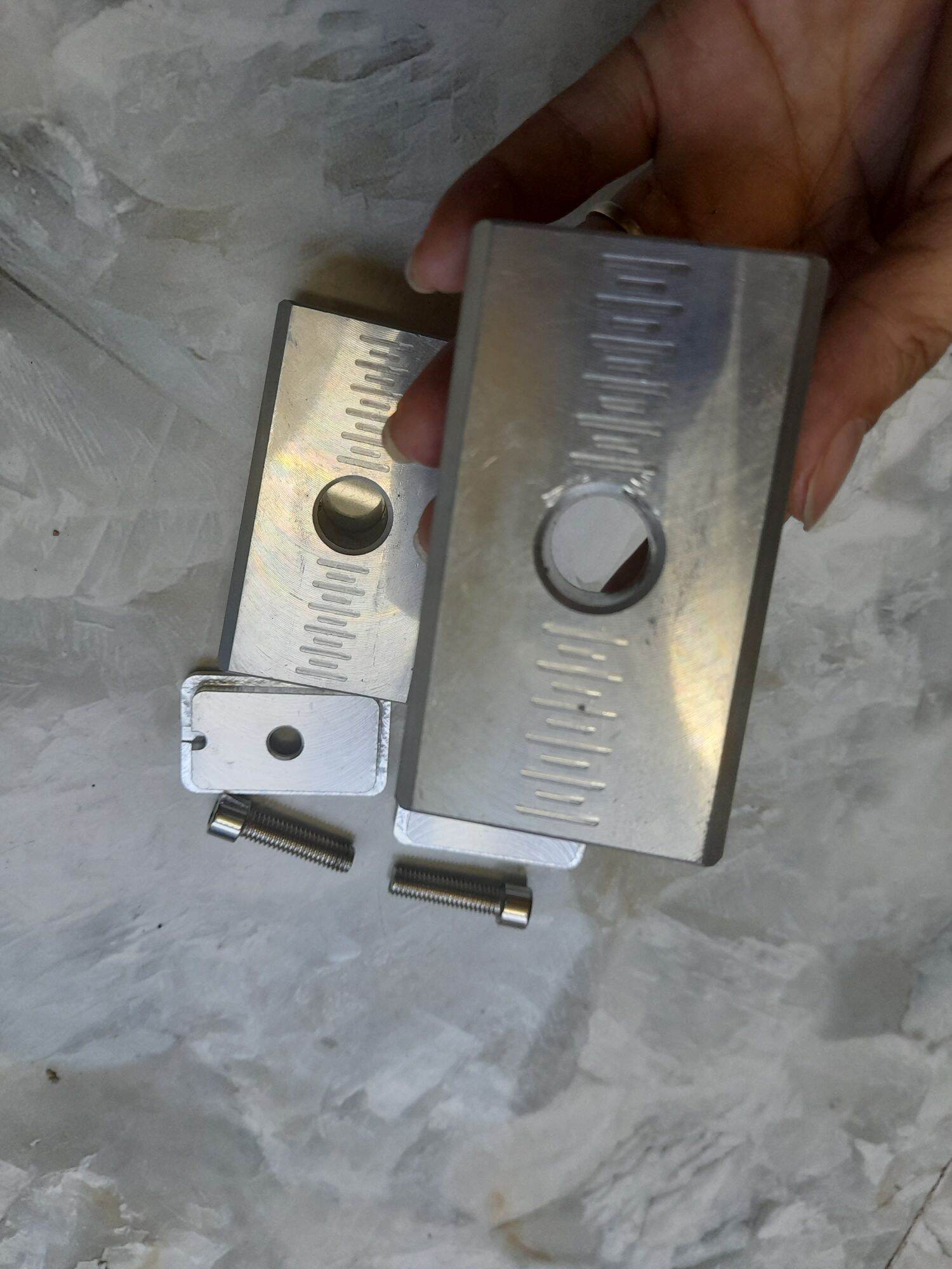 Cặp bát tăng sên âm gắn xe Ex 150