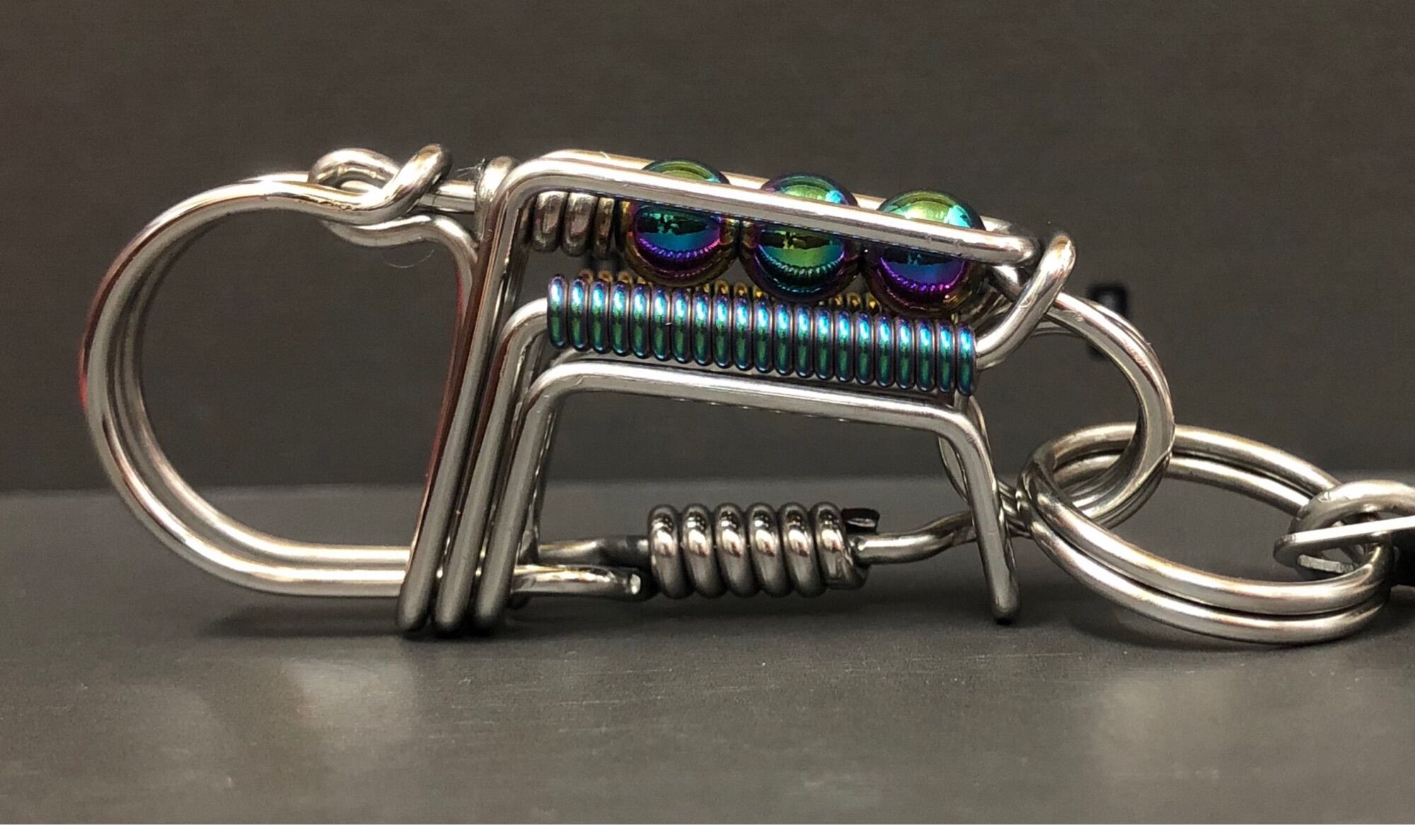 Móc khoá inox titan