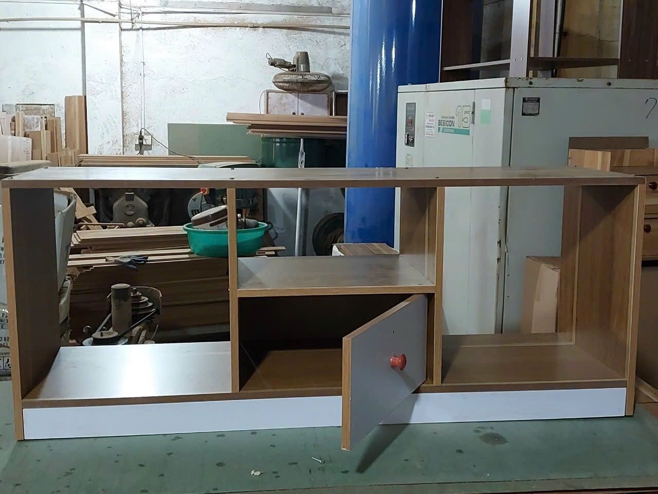 Ship hoả tốc Tp.HCM - Tủ gỗ để đồ đa năng - Kệ tivi