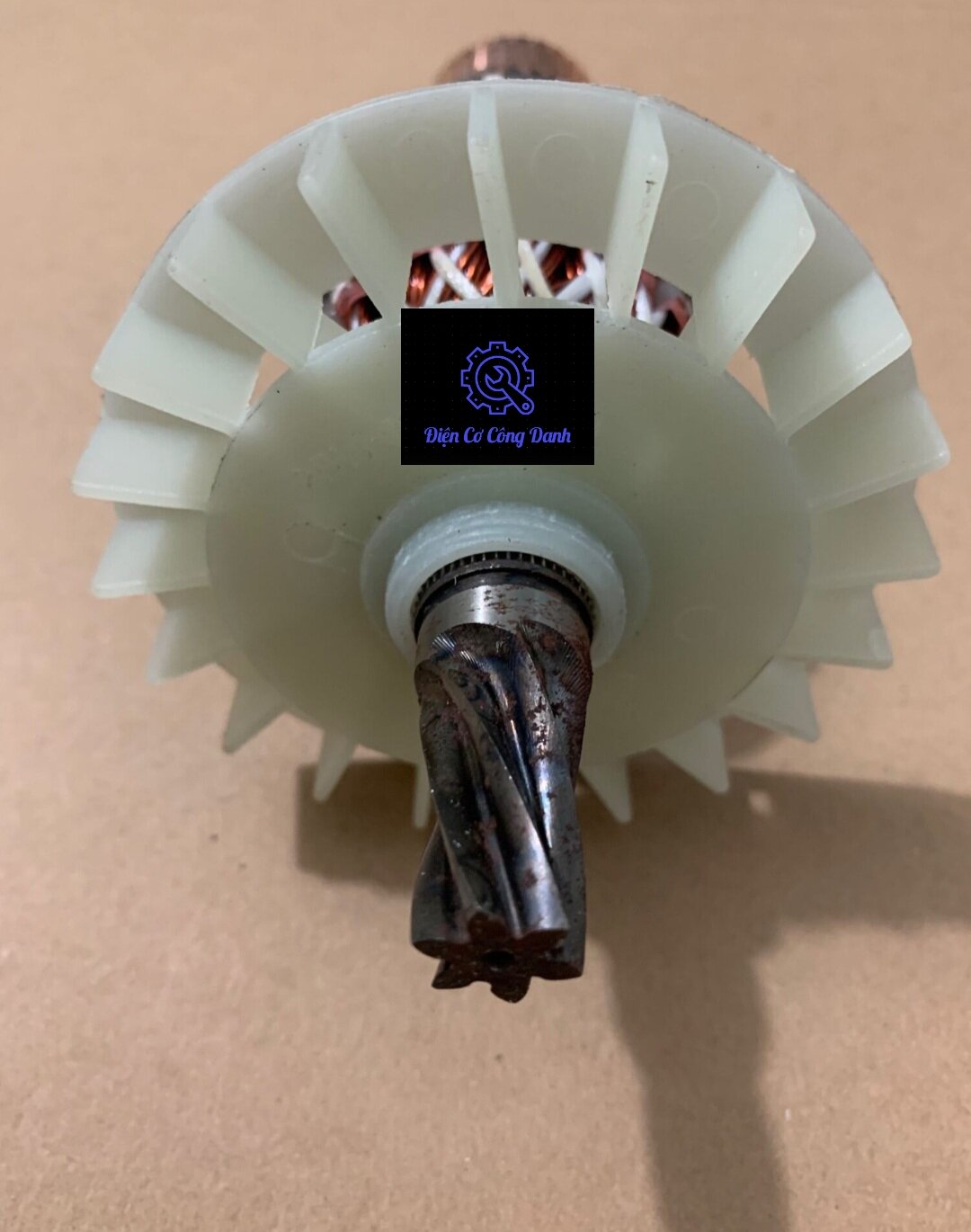 Rotor máy đục cầm tay (mũi 30mm) 6 răng 90k/ Total