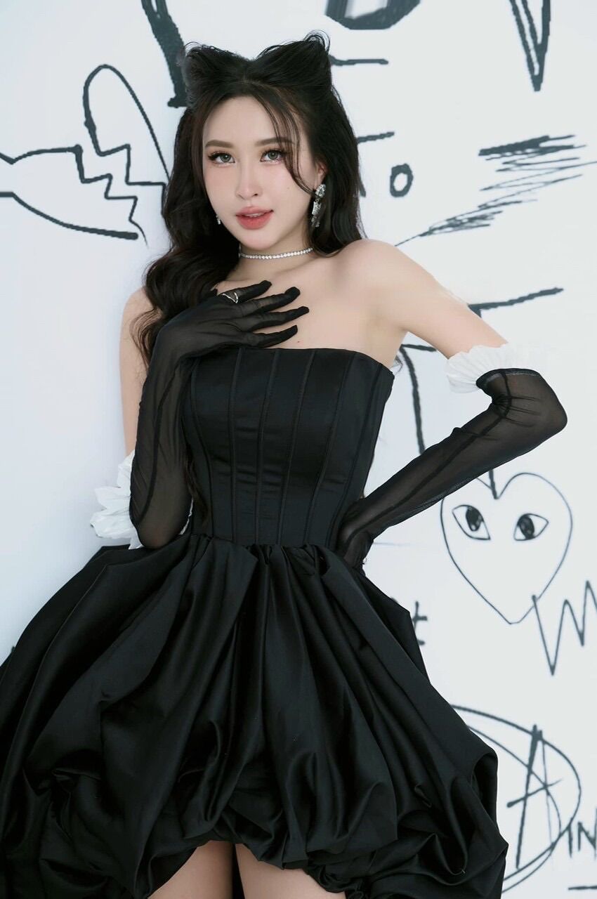 ĐẦM XOÈ CÚP BÍ DÚN PHỒNG ảnh thật