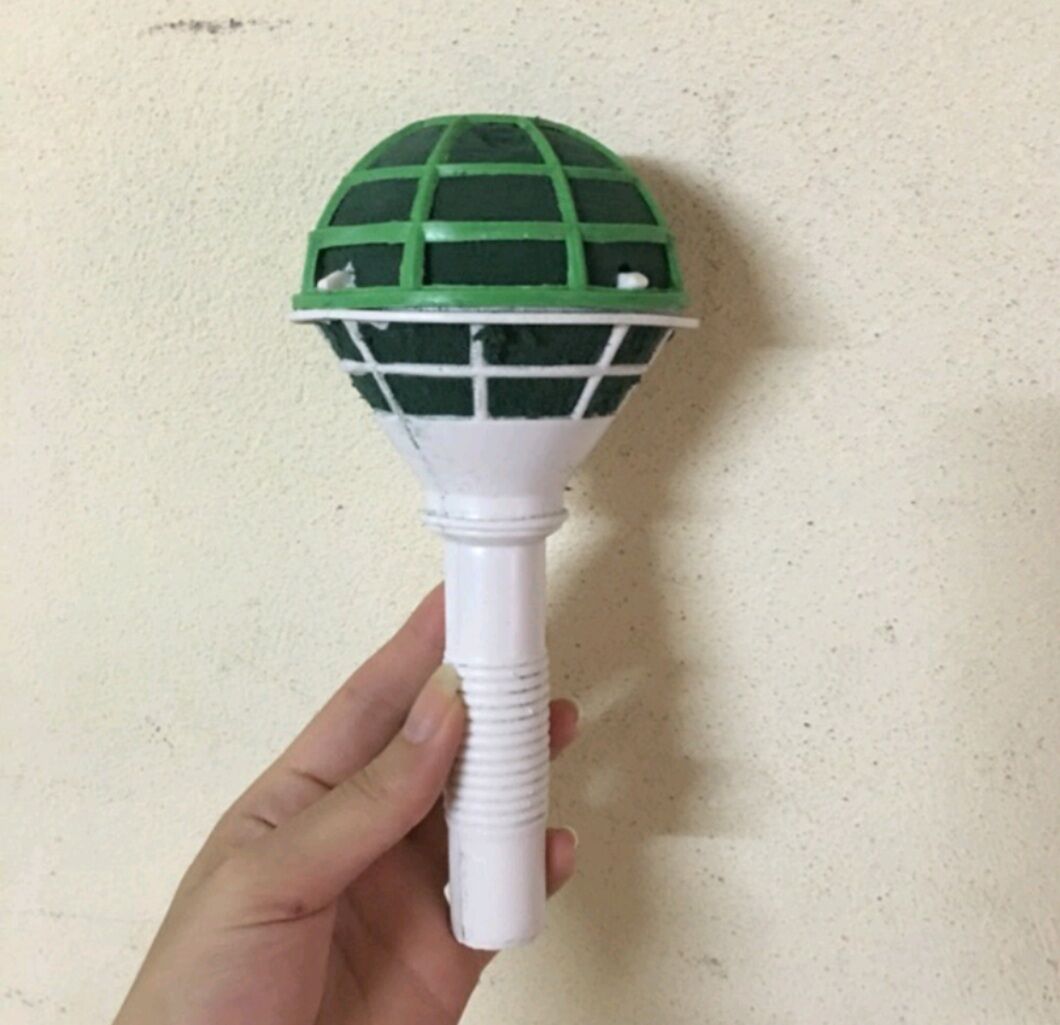 Tay cầm dùng cắm bó hoa cho cô dâu