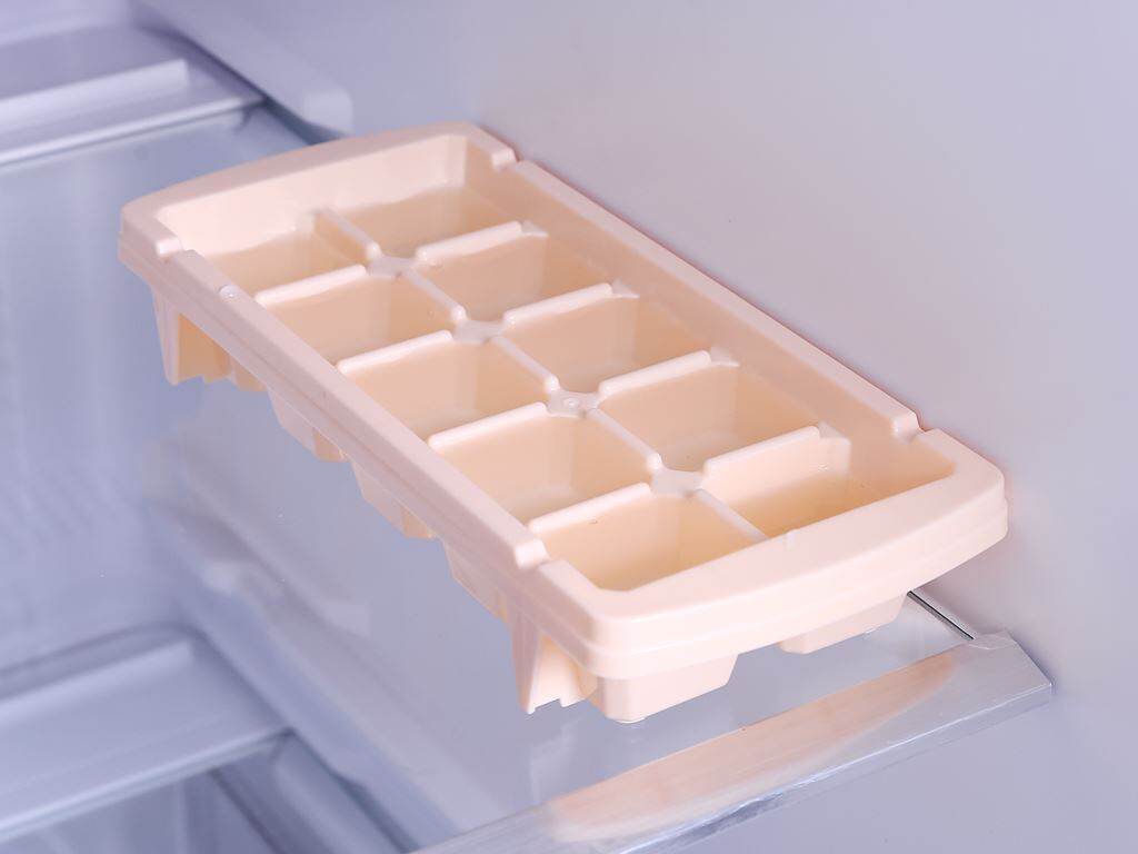 KHAY LÀM ĐÁ TỦ LẠNH 10 VIÊN