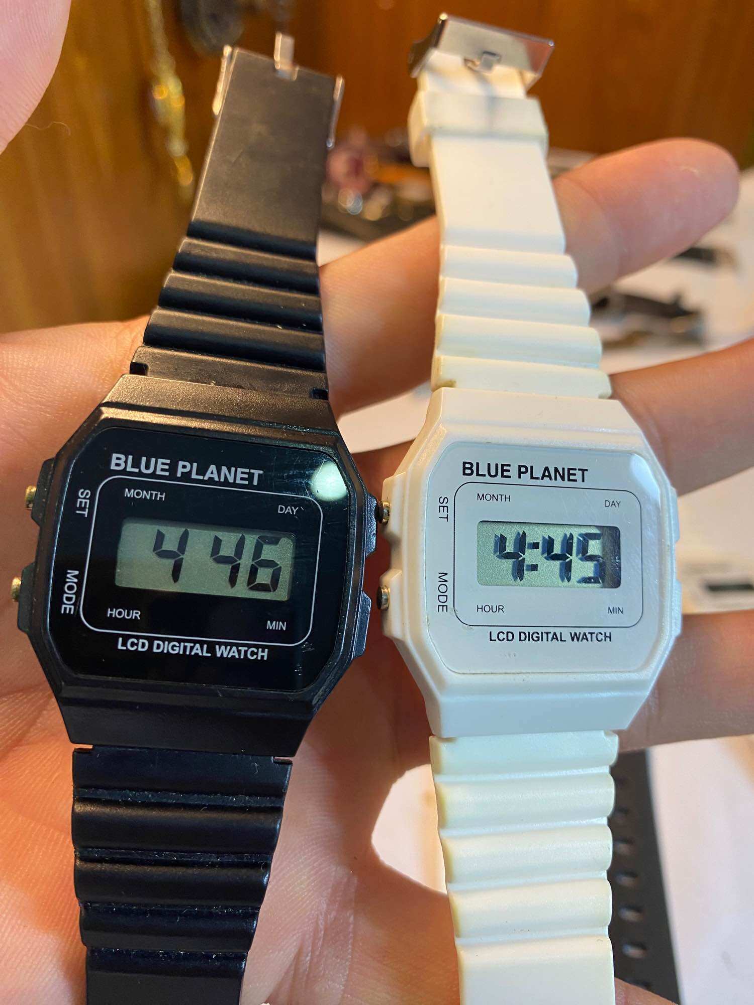 đồng hồ điện tử BLUE PLANET